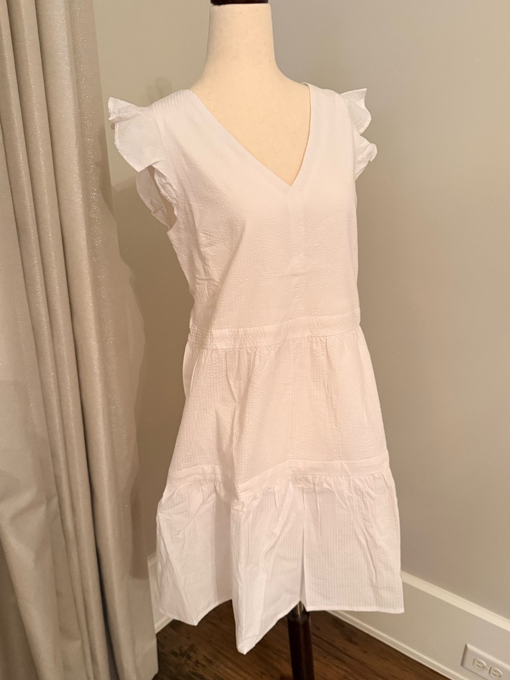 NWT White V-Neck Seersucker Tiered Ruffle Sleeve Dress!